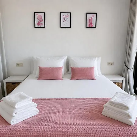 Homes Lili Seaview With 2 Bedrooms, 4 Terraces, 2 Pools & Parking Appartement *