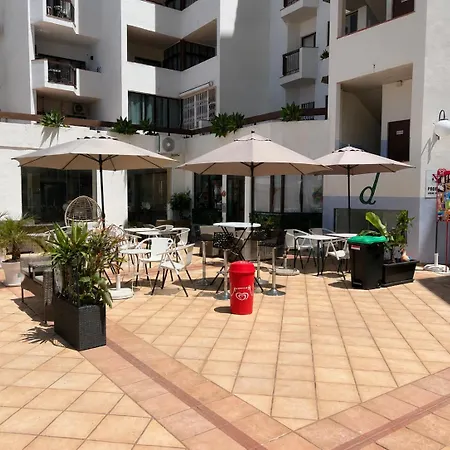 Homes Lili Seaview With 2 Bedrooms, 4 Terraces, 2 Pools & Parking Apartmán *